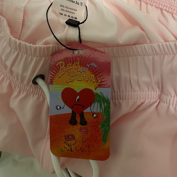 Bad Bunny Un Verano Sin Ti swimming trunks - Picture 4 of 5